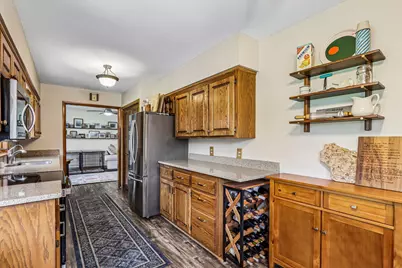 926  Parkview Ln, Mukwonago, WI 53149 - Photo 10