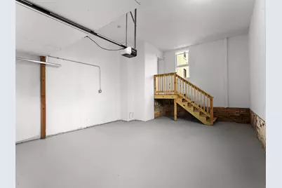 818 N 6th St, Manitowoc, WI 54220 - Photo 28
