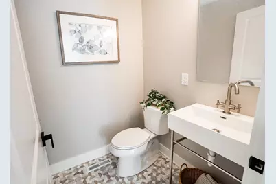 2344 E Oklahoma Ave, Milwaukee, WI 53207 - Photo 32