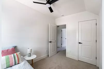 2344 E Oklahoma Ave, Milwaukee, WI 53207 - Photo 42