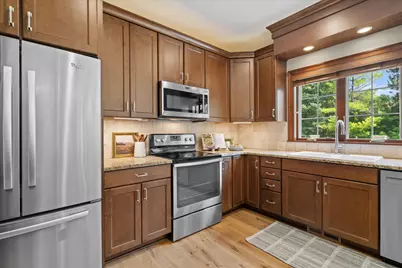 1443  Hidden Waters Cir, West Bend, WI 53095 - Photo 8