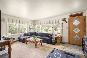 3303 N Knoll Blvd, Wauwatosa, WI 53222 - Photo 4