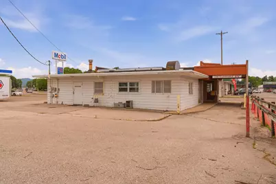 1817  Jackson St, La Crosse, WI 54601 - Photo 6