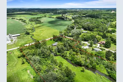 5281  Spring Valley Rd, Lyons, WI 53105 - Photo 2