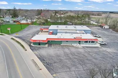 720 N Wisconsin St, Elkhorn, WI 53121 - Photo 2