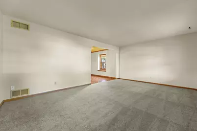 W143N10771  Wooded Hills Dr, Germantown, WI 53022 - Photo 12
