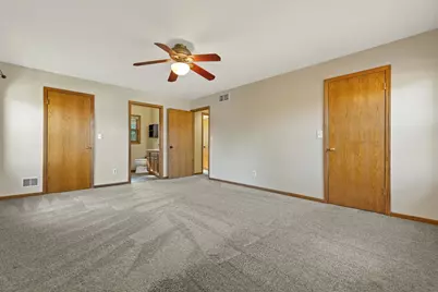 W143N10771  Wooded Hills Dr, Germantown, WI 53022 - Photo 20