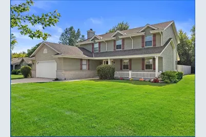 W143N10771  Wooded Hills Dr, Germantown, WI 53022 - Photo 1