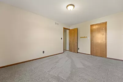 W143N10771  Wooded Hills Dr, Germantown, WI 53022 - Photo 30