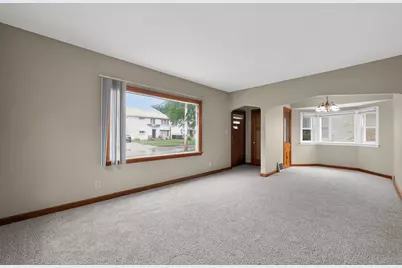 4109 N 39th St, Milwaukee, WI 53216 - Photo 6