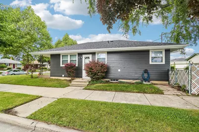 2223  Grove Ave, Racine, WI 53405 - Photo 4