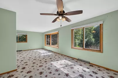 3217  Southwood Dr, Racine, WI 53406 - Photo 10