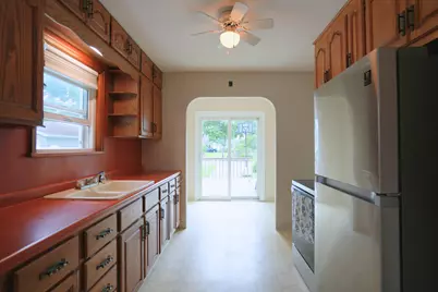 2608 S 26th St, La Crosse, WI 54601 - Photo 6