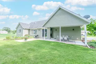 W5158 Hares Foot Rd, Sugar Creek, WI 53121 - Photo 32