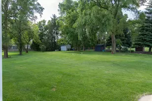 W5158 Hares Foot Rd, Sugar Creek, WI 53121 - Photo 30