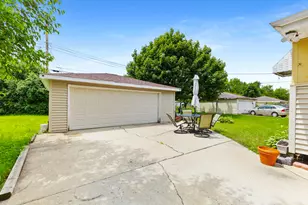 5737 N 80th St, Milwaukee, WI 53218 - Photo 8