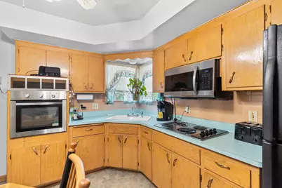 5737 N 80th St, Milwaukee, WI 53218 - Photo 2