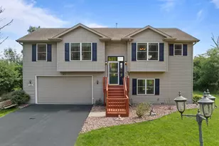 W3647 Lakeview Dr, Geneva, WI 53147 - Photo 2