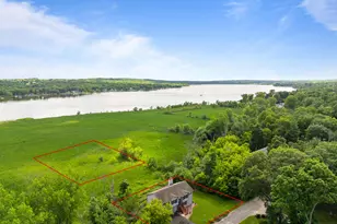 W3647 Lakeview Dr, Geneva, WI 53147 - Photo 4