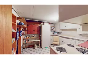 2402 S 9th St, Manitowoc, WI 54220 - Photo 20