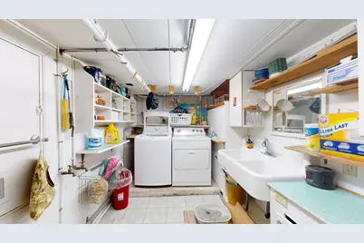 2402 S 9th St, Manitowoc, WI 54220 - Photo 16