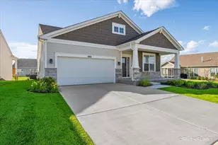 405 Canon Dr, Geneva, WI 53147 - Photo 2