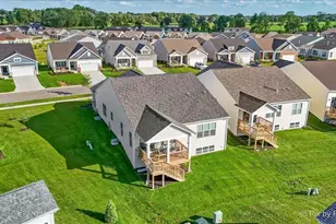 405 Canon Dr, Geneva, WI 53147 - Photo 44