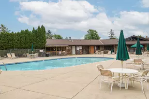 W178N9858 Riversbend Circle, Germantown, WI 53022 - Photo 24