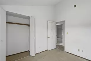 10156 W Kiehnau Ave, Milwaukee, WI 53224 - Photo 16