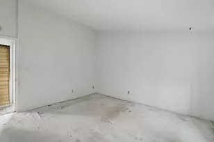 10156 W Kiehnau Ave, Milwaukee, WI 53224 - Photo 18