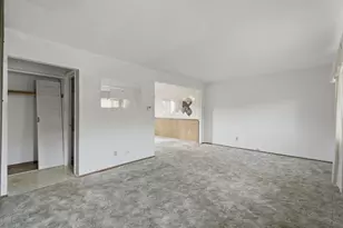10156 W Kiehnau Ave, Milwaukee, WI 53224 - Photo 10