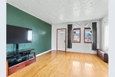 2906  Forest Ave, Two Rivers, WI 54241 - Photo 4