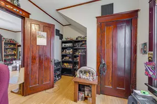 2972 S Wentworth Ave, Milwaukee, WI 53207 - Photo 10