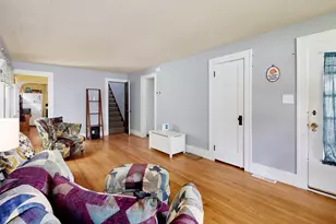 220 S Hartwell Ave, Waukesha, WI 53186 - Photo 8
