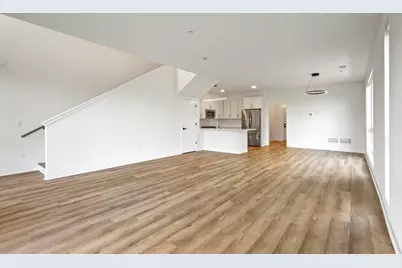9378 S Alder Pl #106, Oak Creek, WI 53154 - Photo 2