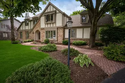 3  Maplewood Ct, Racine, WI 53402 - Photo 2