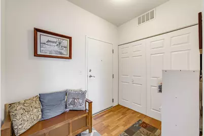 3872 S Lake Dr #209, Saint Francis, WI 53235 - Photo 6