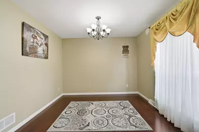 951  River Park Dr, Waukesha, WI 53189 - Photo 8