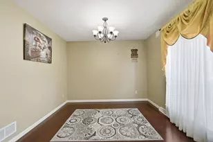 951 River Park Dr, Waukesha, WI 53189 - Photo 8