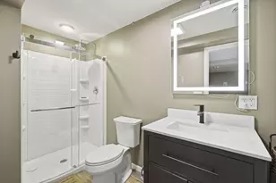 951 River Park Dr, Waukesha, WI 53189 - Photo 20