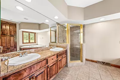 3976  Woodridge Ct, Richfield, WI 53017 - Photo 46