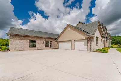 3976  Woodridge Ct, Richfield, WI 53017 - Photo 12