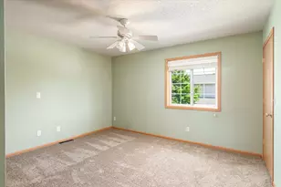 808 Cedar Dr, La Crescent, MN 55947 - Photo 12