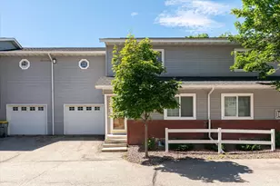 808 Cedar Dr, La Crescent, MN 55947 - Photo 1