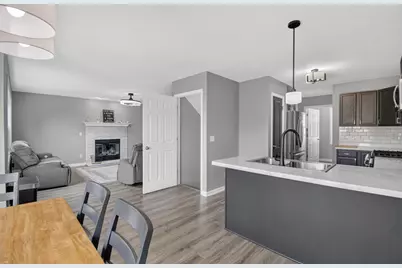 4620  Kenrich Dr, Racine, WI 53402 - Photo 8