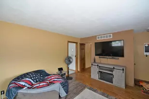 4320 Byrd Ave, Racine, WI 53405 - Photo 6