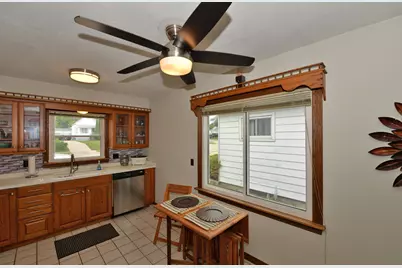 4320  Byrd Ave, Racine, WI 53405 - Photo 8