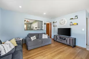 1115 Lawndale Ave, Waukesha, WI 53188 - Photo 4