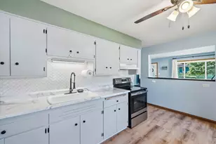1115 Lawndale Ave, Waukesha, WI 53188 - Photo 8
