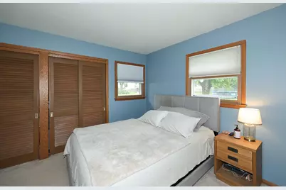 1408 S Emmertsen Rd, Racine, WI 53406 - Photo 14